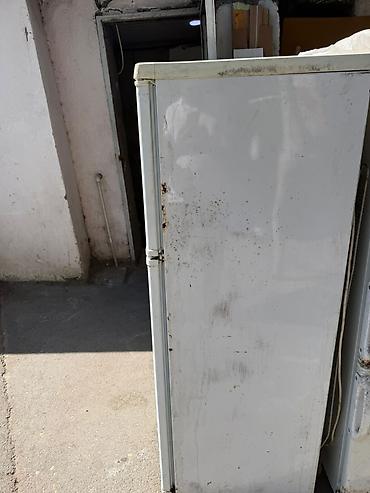 marojna soyducusu: İki qapılı məişət soyuducusu - Üst bölmə: dondurucu, yaxşi dondurur - — 3