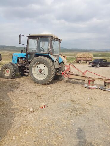 belarus 82 1: Traktor Belarus (MTZ) 892, 2011 il, 892 at gücü, motor 2.7 l, İşlənmiş
