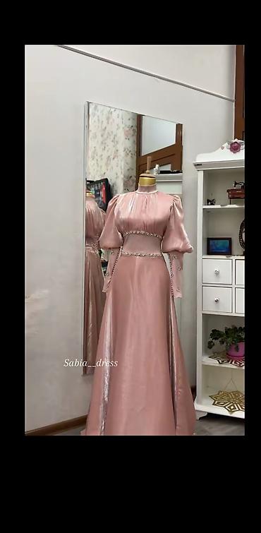 saatların satışı: Ziyafət donu, Maksi, Standart — 1
