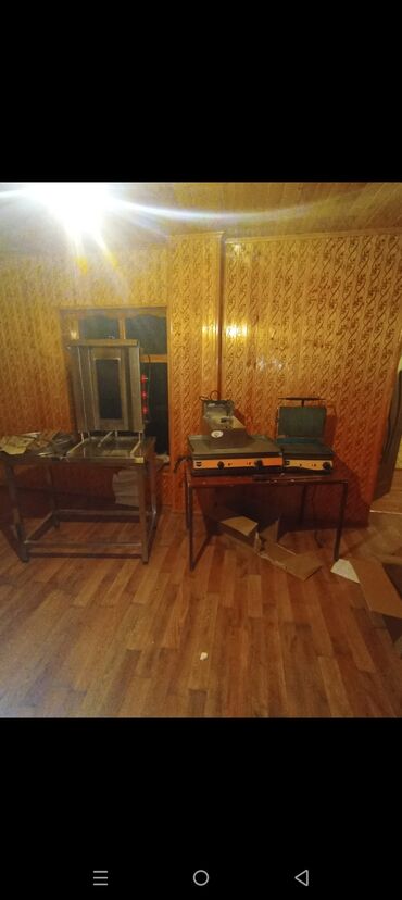 Konteynerlər: Elektrik, Toster ilə