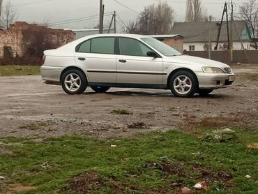 Honda: Honda Accord: 2000 г., 1.8 л, Механика, Бензин, Хэтчбэк