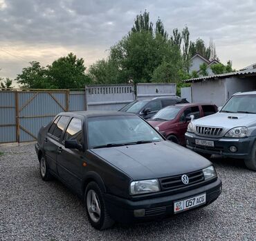 алфа рамео: Volkswagen Vento: 1995 г., 1.8 л, Механика, Бензин, Седан