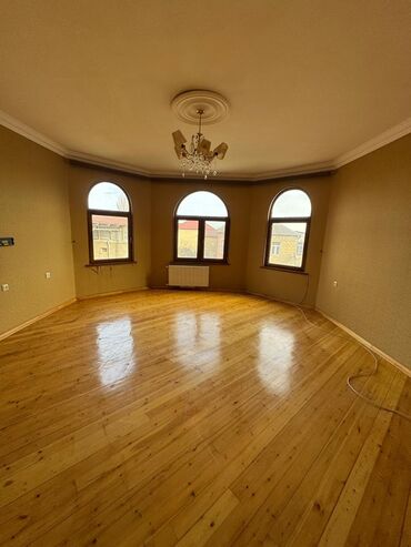 Uzunmüddətli kirayə evlər: 240 kv. m, 7 otaqlı, Kombi, Qaz, İşıq — 2