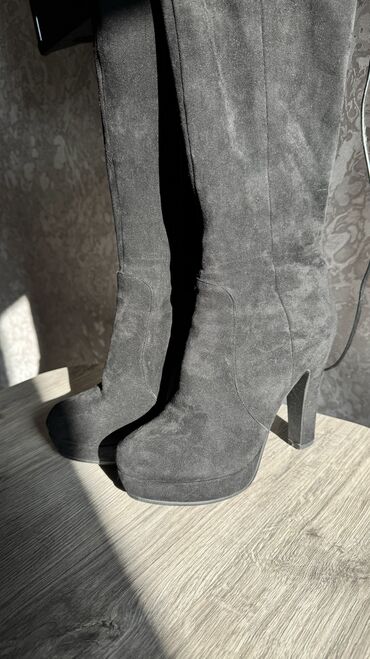 Çəkmələr: Uzunboğaz, Ölçü: 40, rəng - Qara, Yeni -da lalafo.az — 3 Çəkmələr: Uzunboğaz, Ölçü: 40, rəng - Qara, Yeni — 3