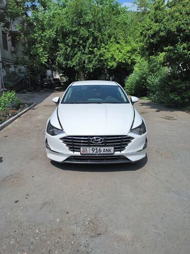 срочно в связи с переездом: Hyundai Sonata: 2019 г., 2 л, Автомат, Газ, Седан