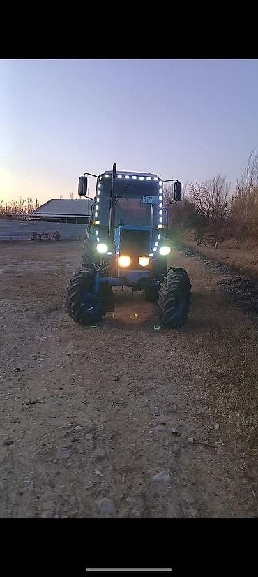 traktor qosqusu: Belarus MTZ 82.1 traktor. Kənd təsərrüfatı işləri üçün uyğun, kabinli — 7