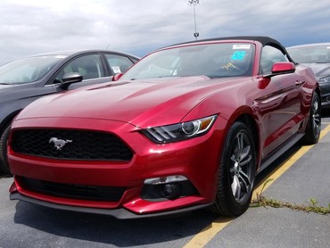 Ford Mustang 2.3 l. 2017 | 30249 km