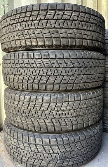 Шины: Шины 225 / 65 / R 17, Зима, Б/у, Комплект, Легковые, Япония, Bridgestone