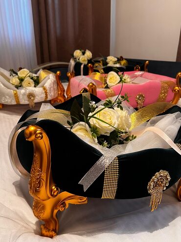 декоративные столы: Декоративные подносы/кареты для подарков и церемоний - Элегантные