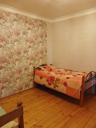 Günlük kirayə evlər: 90 kv. m, 3 otaqlı, Kombi, Qaz, İşıq — 12