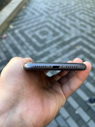 Apple iPhone: IPhone 11, Space Gray, Face ID — 4