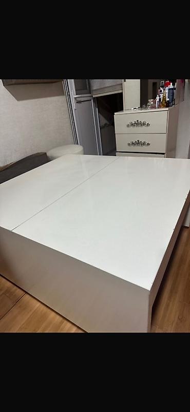 Qonaq otağı dəstləri: İşlənmiş, Divan — 8