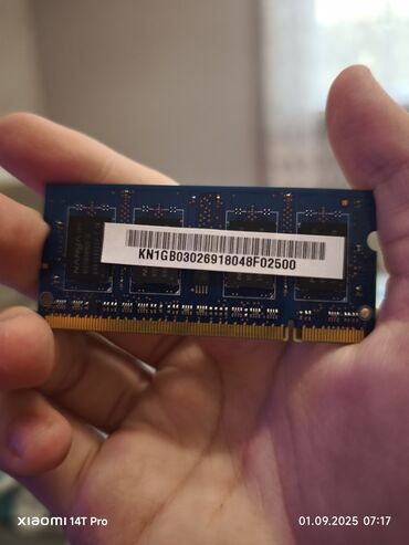 Digər ehtiyat hissələri: Noutbuk üçün operativ yaddaş satılır. 1GB yaddaş, DDR2. Qiymət sondur