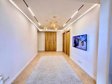 Продажа квартир: 3 комнаты, 80 м², 3 этаж, Дизайнерский ремонт — 1