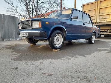 VAZ (LADA): VAZ 2107 sedan – mavi rəng, 4 qapı, arxaötürücülü. Klassik kuzov — 2