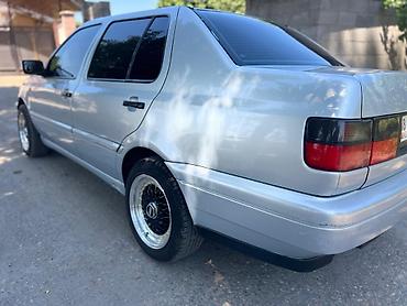 фолськсваген венто: Volkswagen Vento: 1996 г., 1.8 л, Механика, Бензин, Седан — 4