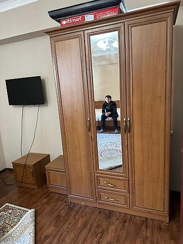 Другое оборудование для бизнеса: Продается: кухонный модуль+ кровать+шкаф+межкомнатные двери ( Чолпон — 14