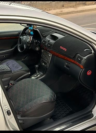 avensis 2001: Toyota Avensis: 2005 г., 1.8 л, Автомат, Бензин, Хэтчбэк — 3