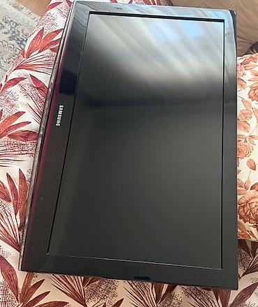 pc disk: Samsung LCD televizor/monitor - Ekran: təxminən 22–24 düym, parlaq — 1