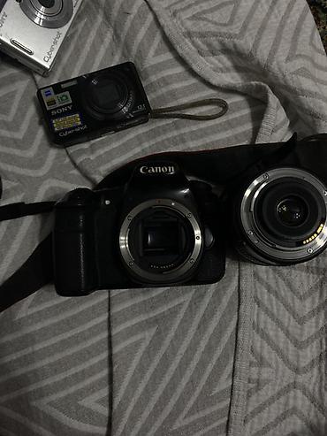 digital camera: Зеркальная камера Canon с байонетом EF-S + сменный объектив Комплект — 1