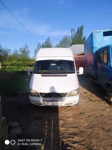 ключи машин: Mercedes-Benz Sprinter Classic: 2004 г., 2.2 л, Механика, Дизель, Бус