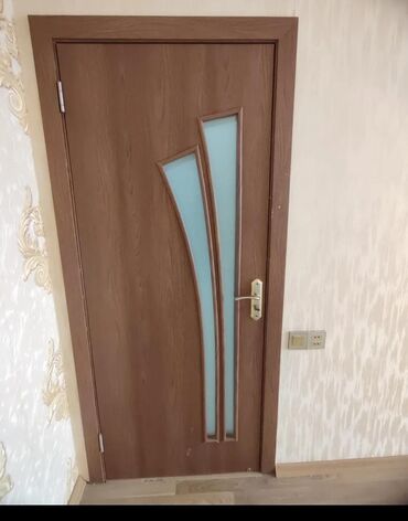 serf qapilar: 4 eded qapi satilir hamisi birlikde 160 azn olcu 200/80 unvan