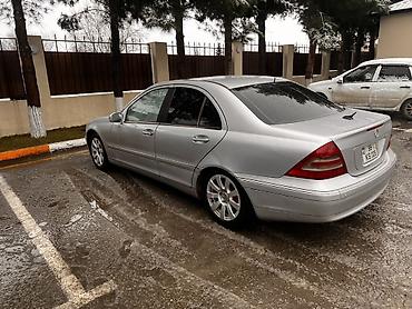 mercedes w124 universal: Mercedes-Benz C-Class: 2.4 l | Sedan — 2
