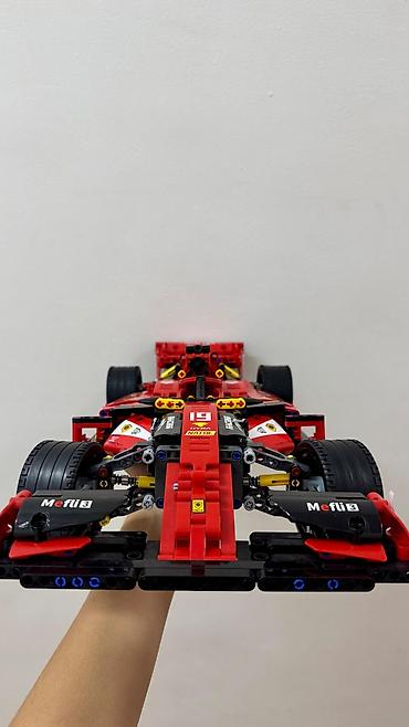 болид: ЛЕГО Конструктор-техник гоночный болид Formula (красный) на пульте — 3