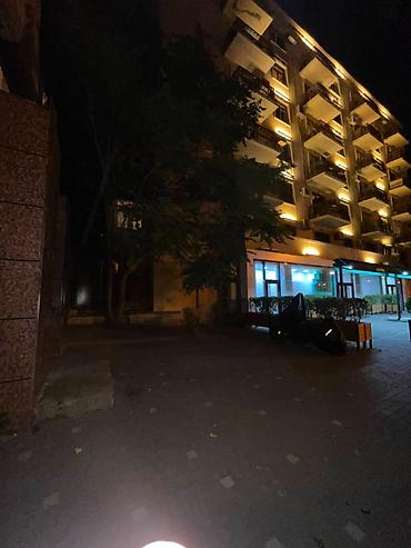 kafe stolari: Mərkəzdə 3 Kabinetli Restoran Zalı İcarəyə Verilir – 1500 AZN Mərkəzi — 2