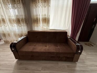 Divan, Açılan, Bazalı, Çatdırılma yoxdur