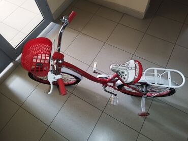 красные детские туфли: Детский велосипед с 5 до 10 лет примерно, в идеальном состоянии