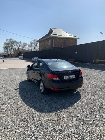 Hyundai: Hyundai Solaris: 2015 г., 1.6 л, Автомат, Газ