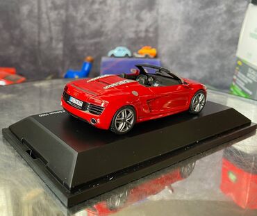 Avtomobil modelləri: Коллекционная модель AUDI R8 V10 Spyder Red 2012 Limited Edition — 20