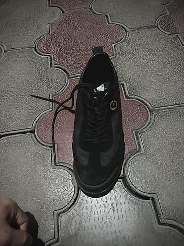 обувь кеды: Мужские кроссовки, 42, Zara, Б/у, цвет - Черный, Самовывоз — 2