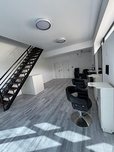 салонов красоты: Сдаётся парикмахерское место ✂️ 📍 3-й микрорайон Уютный современный — 1