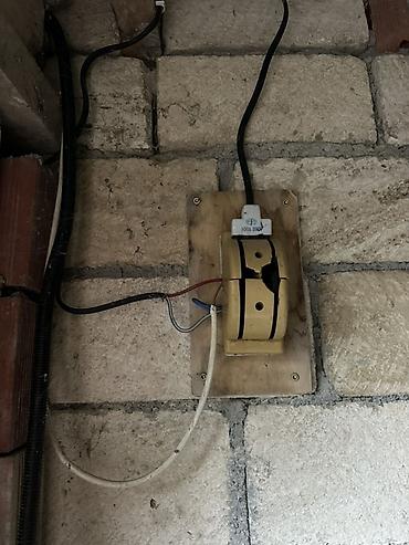 hasar setkasi: Salam Xaçmaz rayonu Çileqir kendinde 10 sot torpagda 3 otagli ev — 2