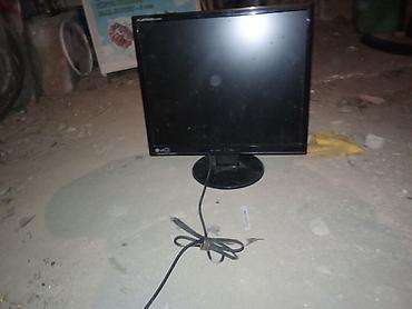 18: LG Flatron LCD monitor - Ekran diaqonalı: təqribən 19" - Model xətti — 3