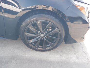 Toyota: Toyota Corolla: 1.8 l | 2023 il Sedan — 6