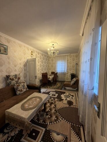 недвижимость в баку: 2 комнаты, 60 м², Средний ремонт