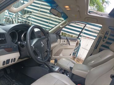 Mitsubishi: Mitsubishi Pajero: 2009 г., 3.5 л, Типтроник, Бензин, Внедорожник at lalafo.kg — 6 Mitsubishi: Mitsubishi Pajero: 2009 г., 3.5 л, Типтроник, Бензин, Внедорожник — 6