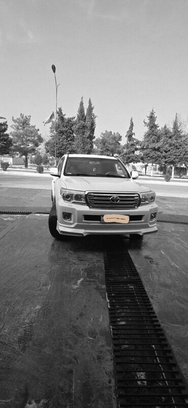 Toyota: Toyota Land Cruiser: 4 l | 2010 il Ofrouder/SUV — 8