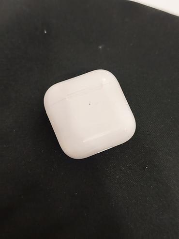 черно белый: Беспроводные наушники-вкладыши, Apple, Airpods 2, Новый — 2