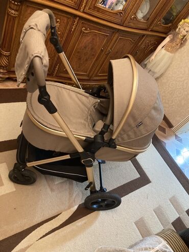 Araba-beşiklər: Çıxarıla bilən beşikli araba, Yaş: <1 ay — 12