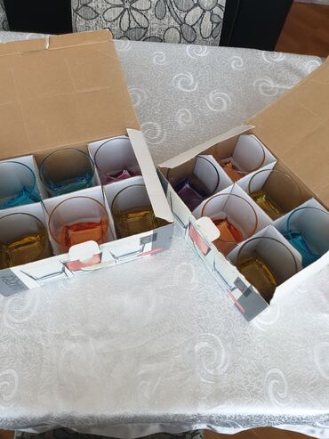 Qədəhlər: Qədəhlər — 8