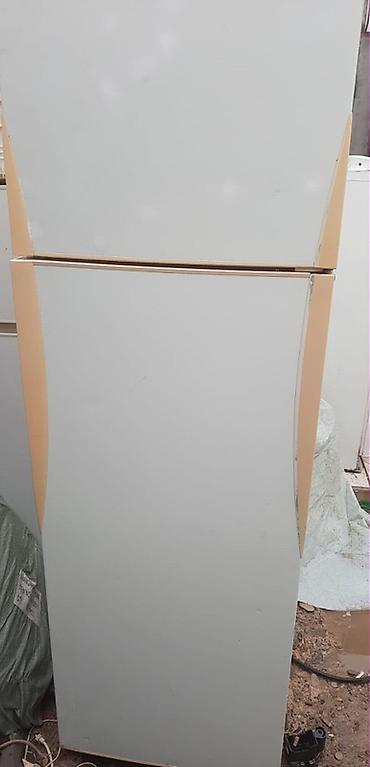 işlenmiş soyducu: İşlənmiş 2 qapılı Soyuducu Satılır, rəng - Boz, Dolab içi — 1