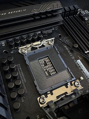 Материнские платы: Материнская плата, Б/у, Asus, LGA1700, ATX, Для ПК — 7