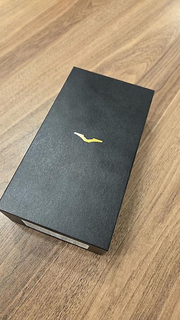 vertular: Vertu < 2 GB Memory Capacity, rəng - Qara, Düyməli — 2