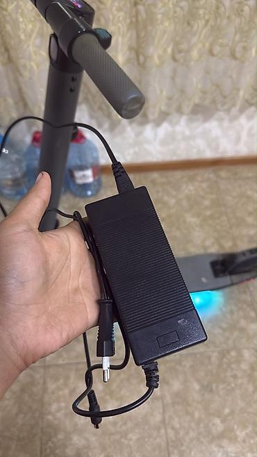 3v adapter: İşlənmiş Elektrik samokat 7", ≤ 250 Vt, 16 - 25 km/s, Ödənişli çatdırılma — 4