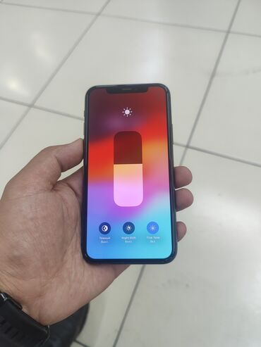 мобильные телефоны fly ezzy: IPhone 11 Pro, Б/у, 64 ГБ, Серебристый, Защитное стекло, Чехол, 77 %