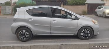 e6 3: Toyota Prius C: 2012 г., 1.5 л, Вариатор, Гибрид, Хэтчбэк — 6
